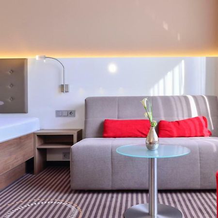 Hotel Fuchsen Kirchheim unter Teck Zewnętrze zdjęcie