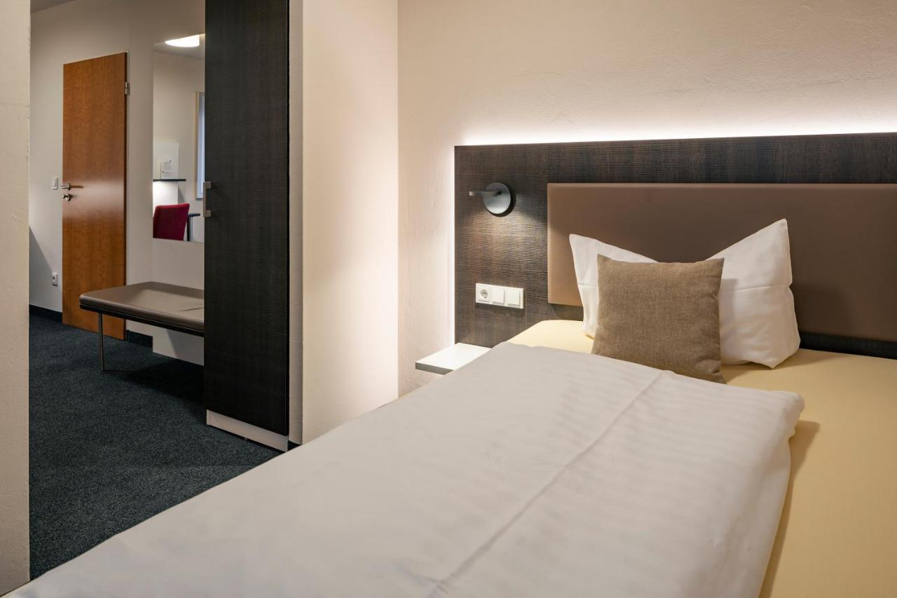 Hotel Fuchsen Kirchheim unter Teck Zewnętrze zdjęcie
