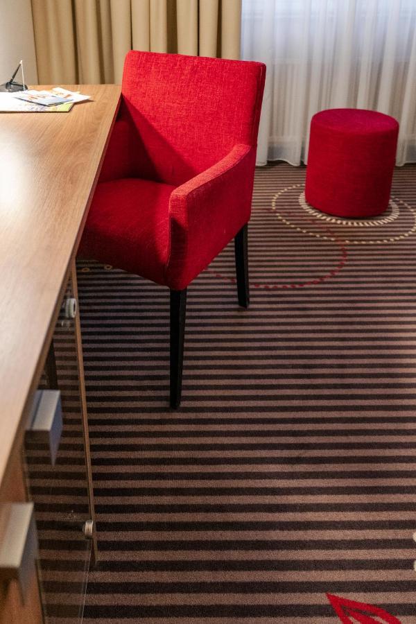 Hotel Fuchsen Kirchheim unter Teck Zewnętrze zdjęcie
