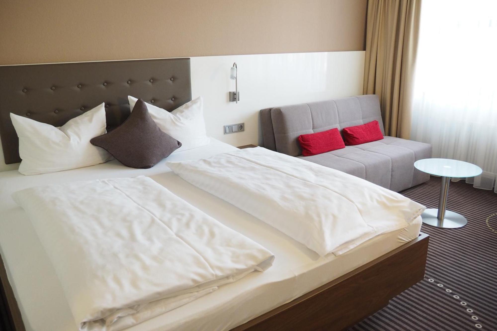 Hotel Fuchsen Kirchheim unter Teck Zewnętrze zdjęcie